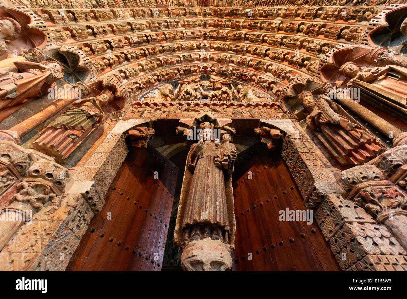 Il Pórtico de la Majestad nella chiesa Collegiata di Santa María la Mayor, Toro, Zamora, Spagna Foto Stock