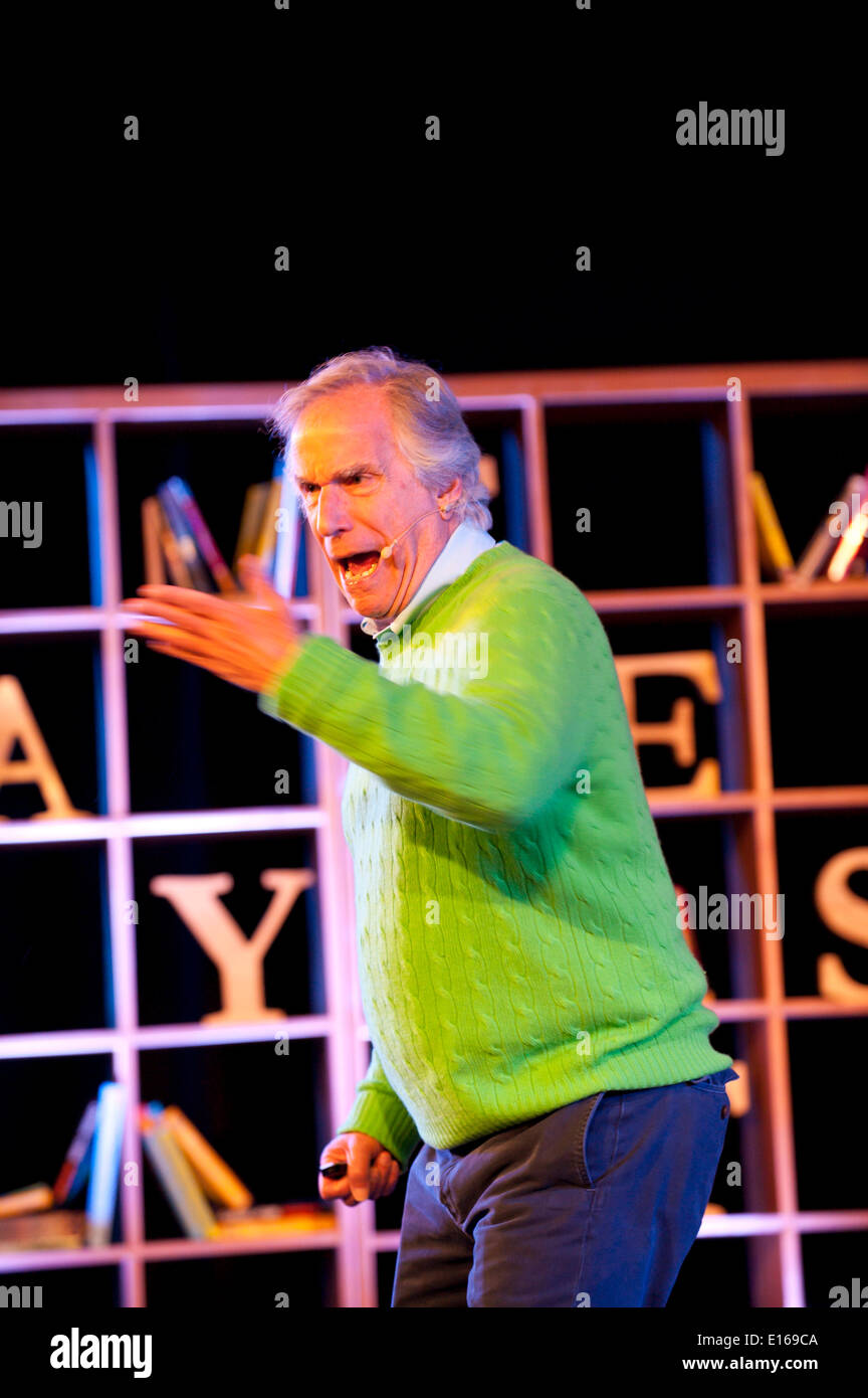 Hay-on-Wye, Powys, Regno Unito. Il 24 maggio 2014. Henry Winkler AKA Il Fonz emozioni al pubblico a Hay Festival. La Hay Festival della letteratura e delle arti festeggia il suo ventisettesimo anno in Galles. Credito: Graham M. Lawrence/Alamy Live News. Foto Stock