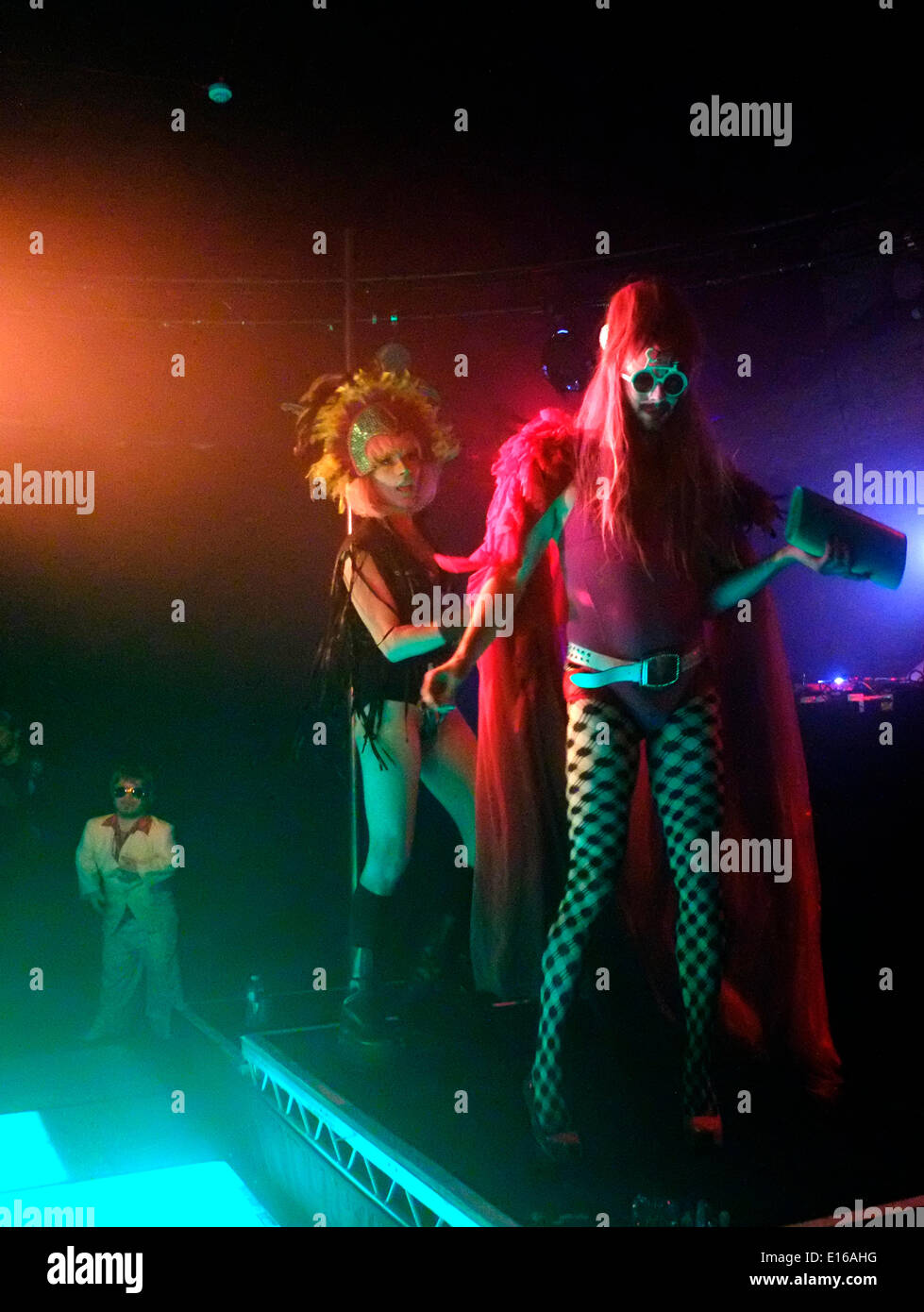 Londra, Regno Unito. 23 Maggio, 2014. Londra, Regno Unito. 23 Maggio, 2014. Nicky siano, che fu DJ presso lo Studio 54 e la Galleria, ha suonato in occasione di un evento off nella zona est di Londra ha ospitato da Daniel Lismore e il martedì scorso la società. © Rachel Megawhat/Alamy Live News Credito: Rachel Megawhat/Alamy Live News Foto Stock