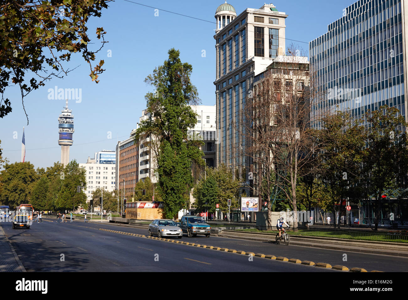 Avenida Libertador General bernado O'Higgins downtown Santiago del Cile Foto Stock