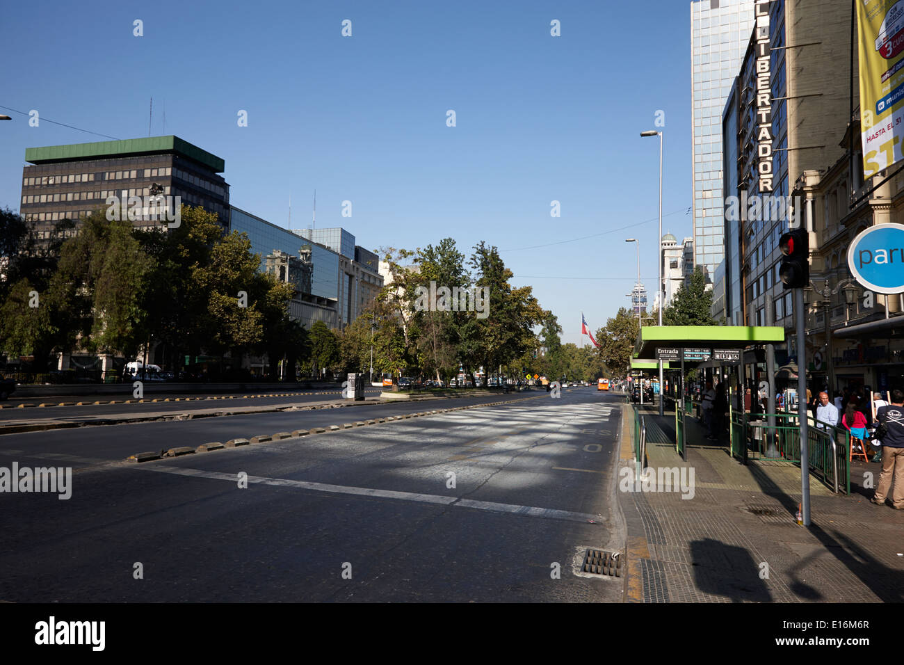Avenida Libertador General bernado O'Higgins downtown Santiago del Cile Foto Stock