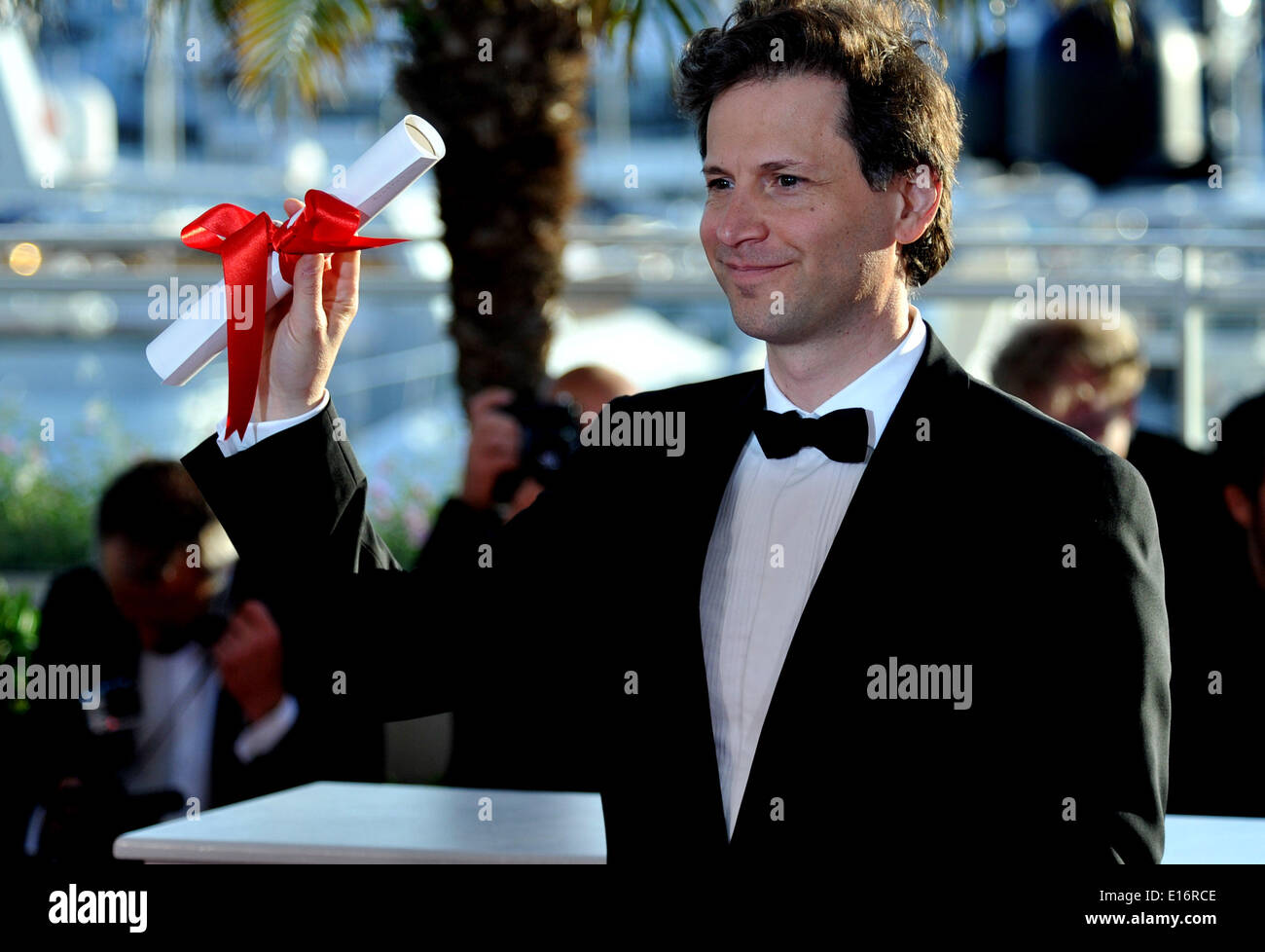 Cannes, Francia. Xxiv Maggio, 2014. U.S. regista Bennett Miller presenta il miglior regista premio della sessantasettesima Cannes Film Festival per il suo film Foxcather, a Cannes, Francia, 24 maggio 2014. Credito: Chen Xiaowei/Xinhua/Alamy Live News Foto Stock