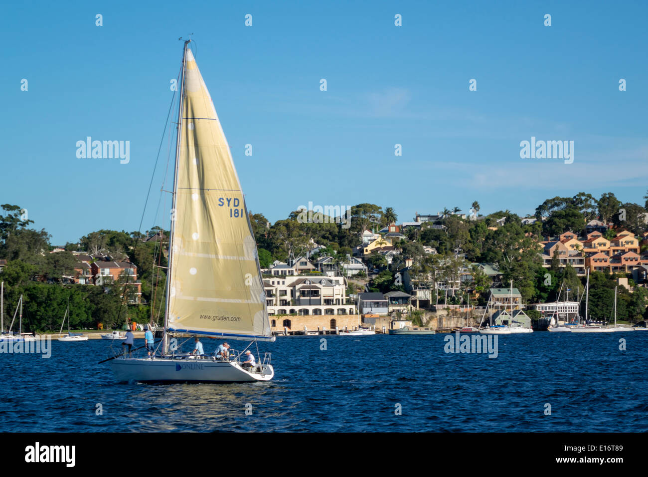 Sydney Australia,Porto,porto,acqua,lungomare,case,case,Hunters Hill,barca a vela,barca,AU140311121 Foto Stock