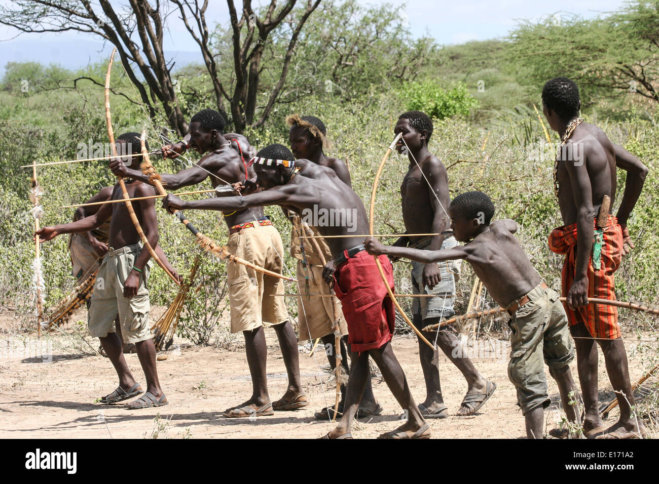 Africa, Tanzania, Lago Eyasi, cacciatori Hadza AKA tribù Hadzabe Foto Stock