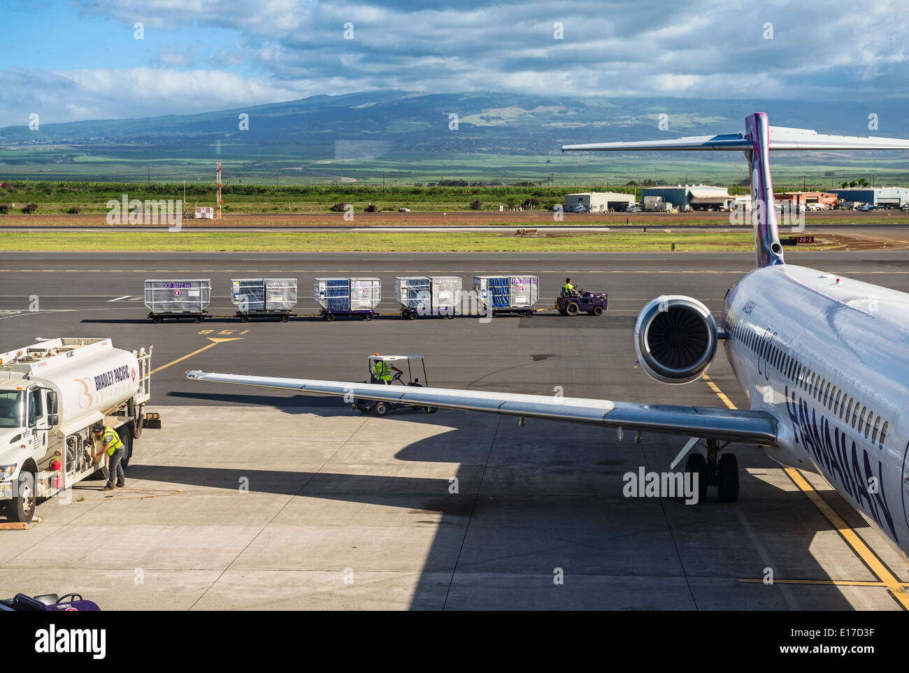 Hawaiian Airlines Boeing aereo presso l'Aeroporto di Kahului in Maui. Foto Stock