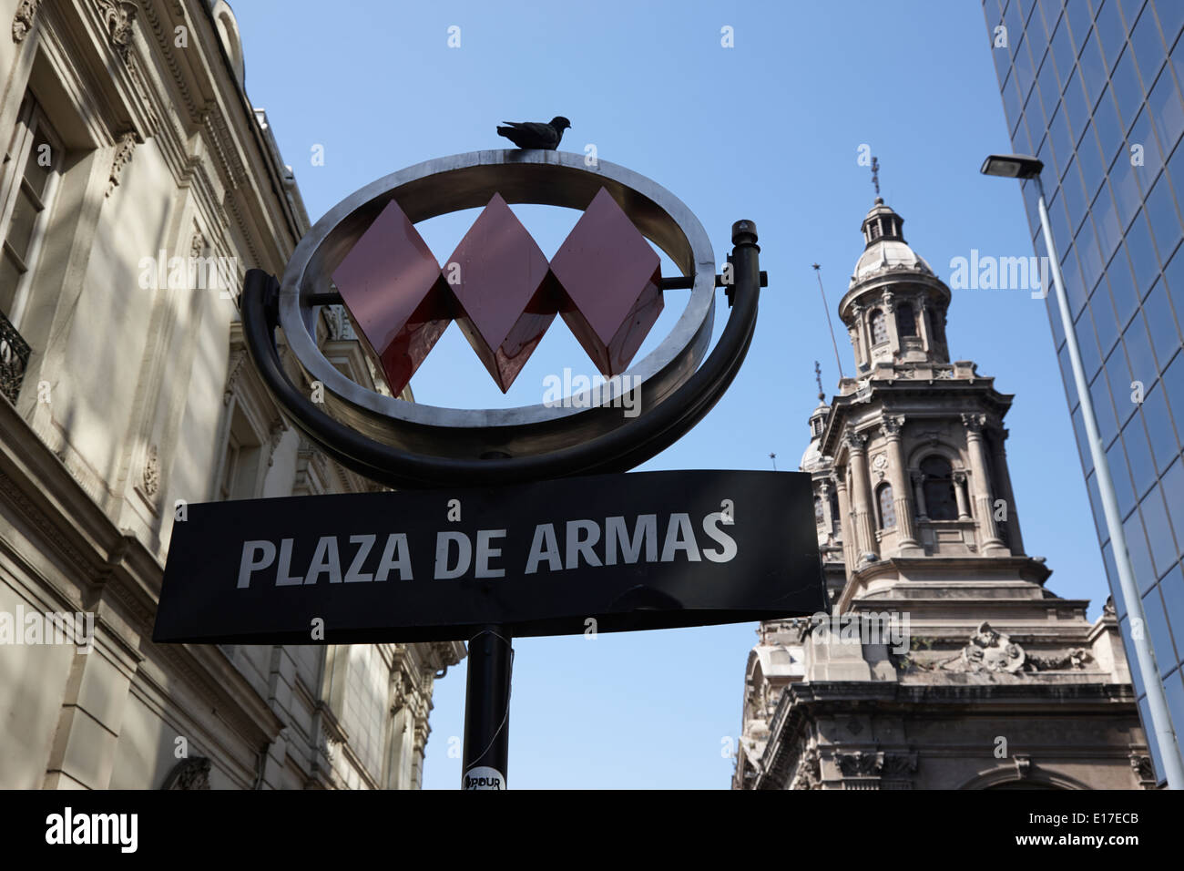 Plaza de Armas stazione della metropolitana vicino a Santiago Cattedrale Metropolitana Cile Foto Stock
