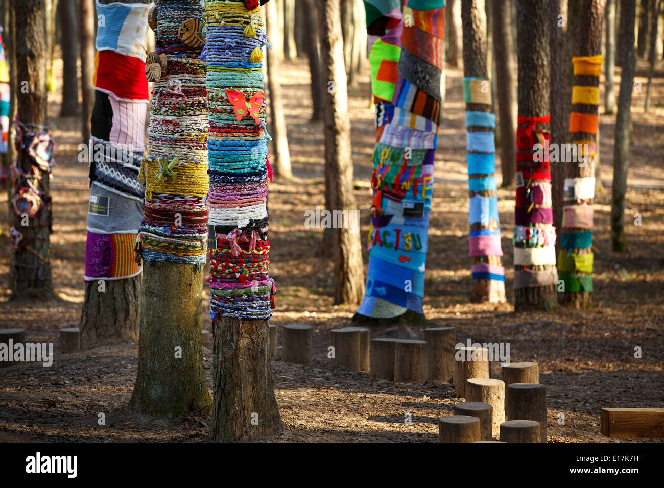 Maglia colorati gli alberi del parco Foto Stock