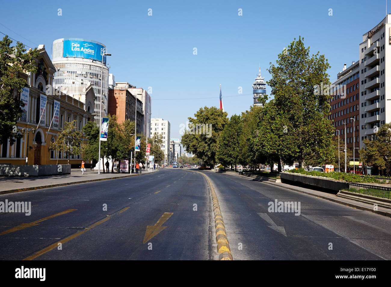 Avenida Libertador General bernado O'Higgins downtown Santiago del Cile Foto Stock