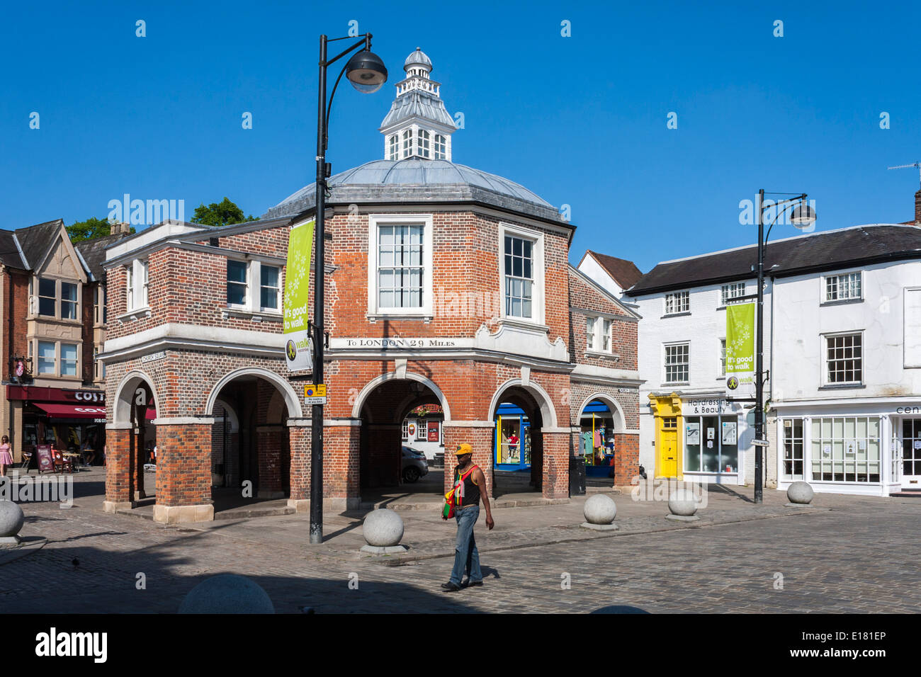 Il piccolo mercato House edificio classificato Grade II, High Wycombe, Buckinghamshire, Inghilterra, GB, UK. Foto Stock