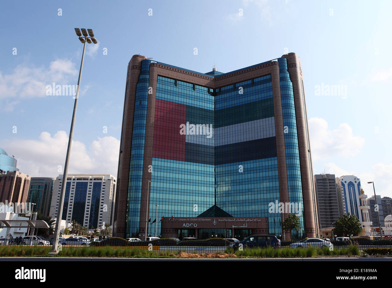 La Abu Dhabi Company per attività petrolifere onshore (ADCO) ufficio di Abu Dhabi, negli Emirati Arabi Uniti. Foto Stock