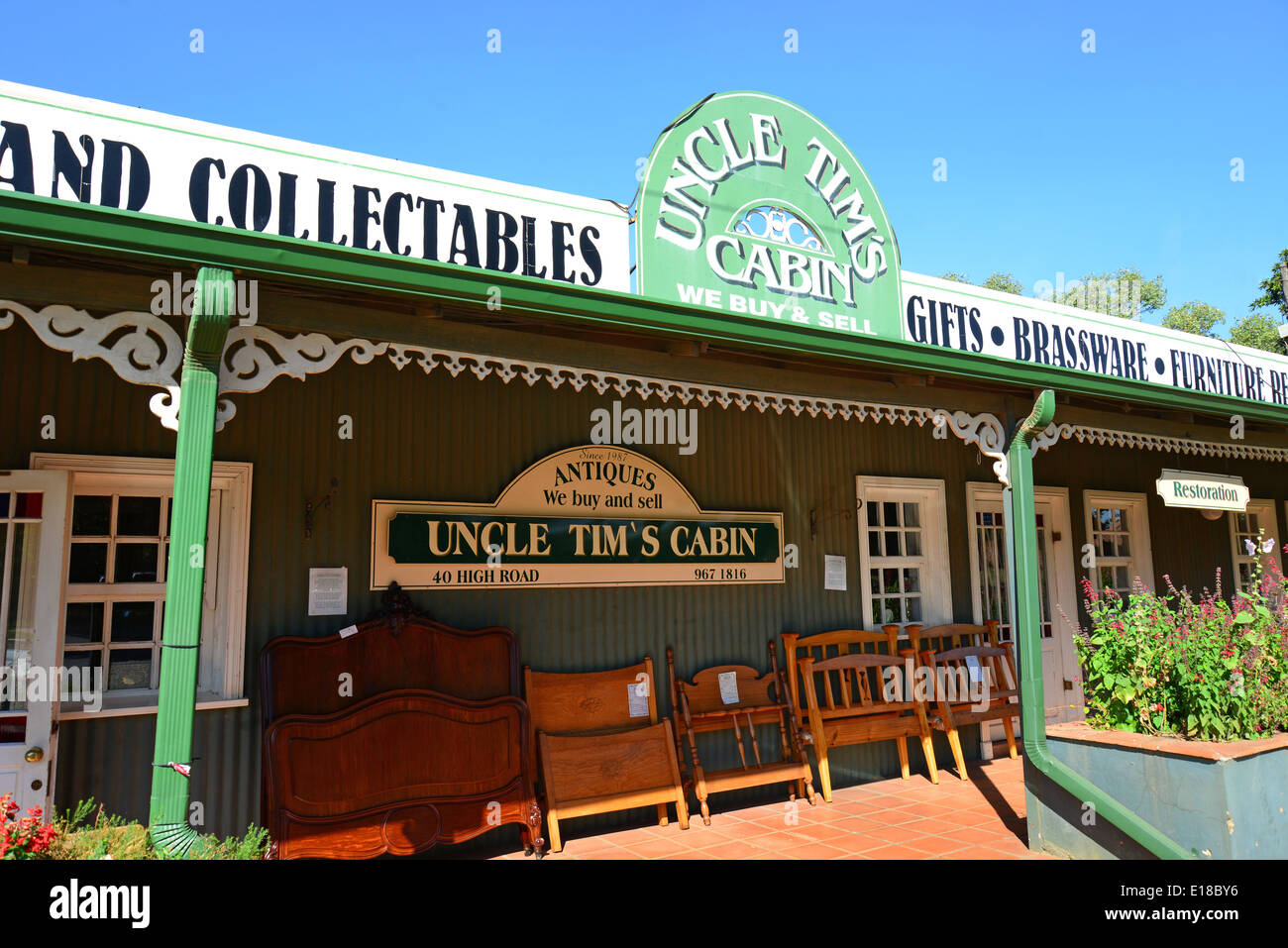 Lo zio Tim cabina dell antiquariato, High Road, Brentwood Park, Benoni, East Rand, provincia di Gauteng, Repubblica del Sud Africa Foto Stock