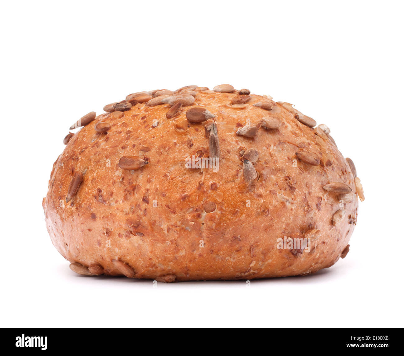 Hamburger bun o rotolo con semi di sesamo isolati su sfondo bianco intaglio Foto Stock