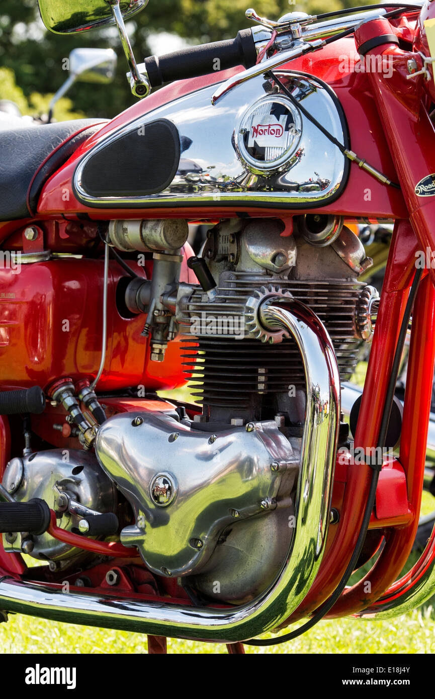 1958 Norton 99 Dominator. Classic british motociclo Foto Stock