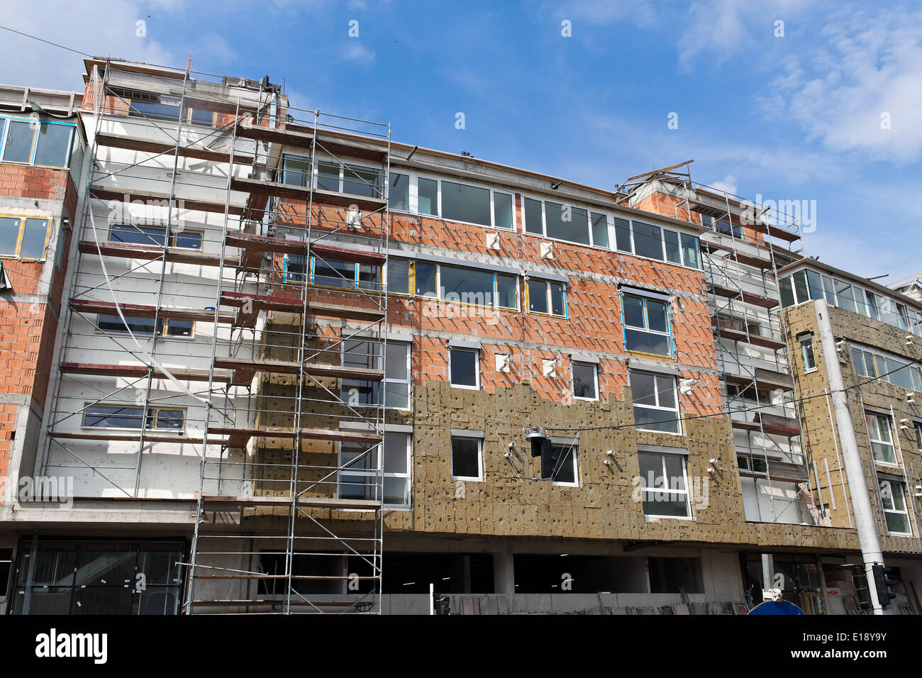 Gute Waermedaemmung bei neuem Rohbau Wohnhaus Foto Stock