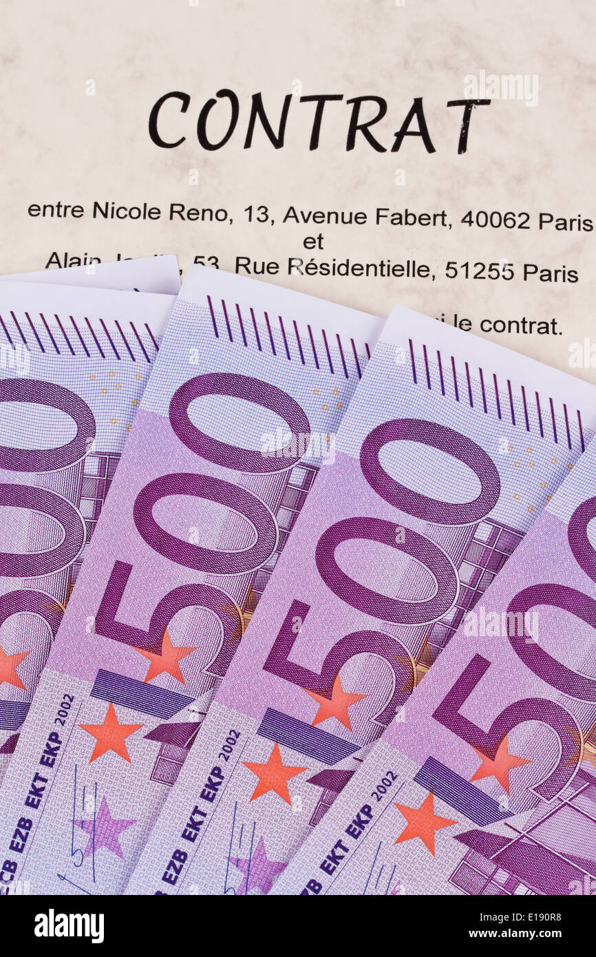 Viele Euro Geldscheine und Vertrag (Franzˆsisch) Foto Stock