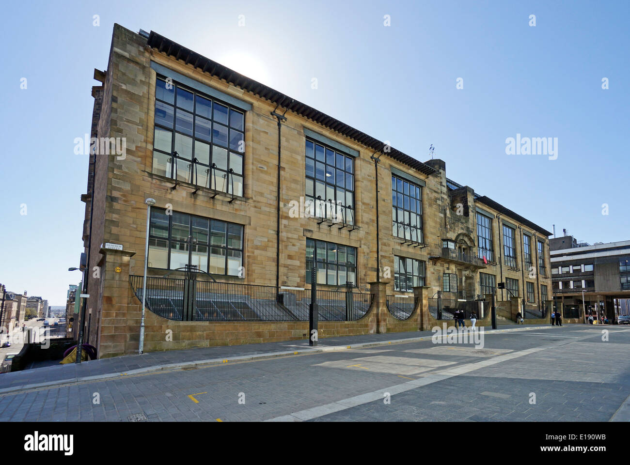 La Glasgow School of Art in Renfrew Street Glasgow Scozia progettata da Charles Rennie Mackintosh qui visto dall'estremità est Foto Stock