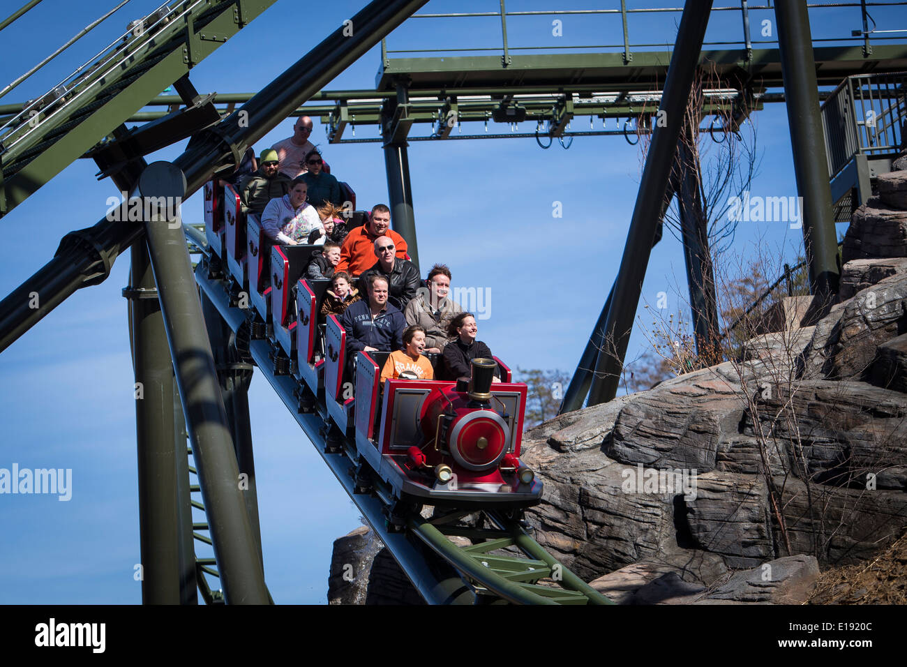 Il FireChaser Express roller coaster è raffigurato nella Dollywood theme park in Pigeon Forge, Tennessee Foto Stock