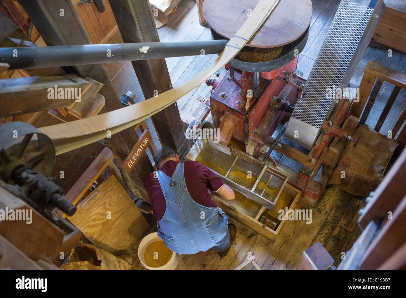 La Dollywood Grist Mill è raffigurato nella Dollywood theme park in Pigeon Forge, Tennessee Foto Stock