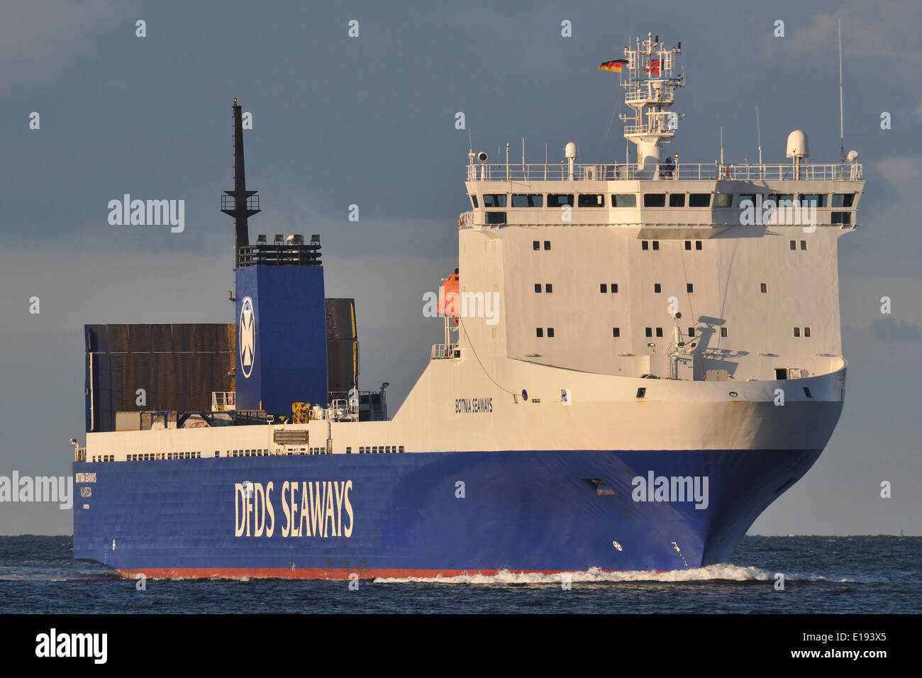 Traghetto merci Botnia Seaways in entrata al fiordo di Kiel dalla Russia. Foto Stock