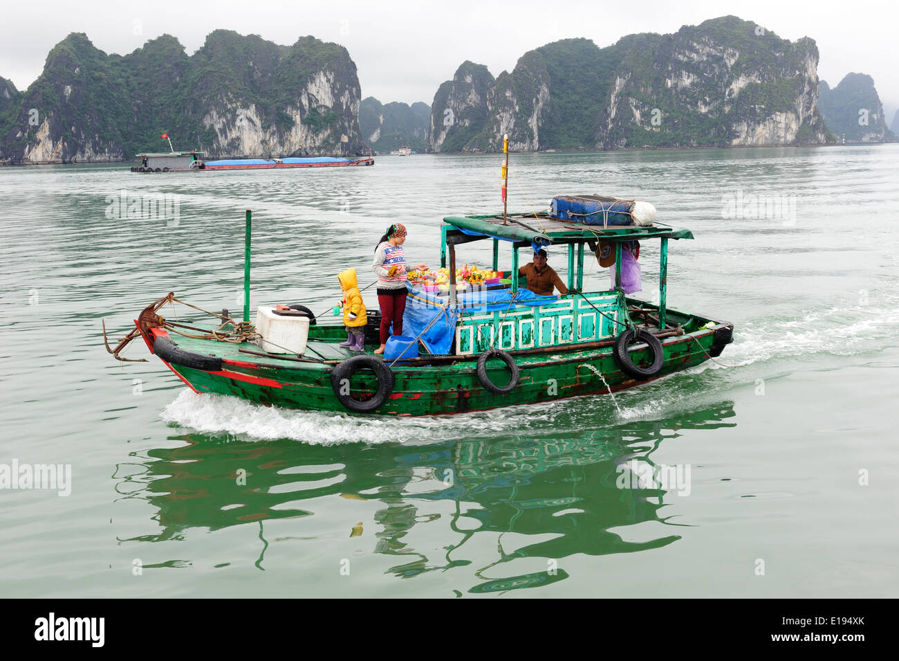 La Baia di Ha Long, Vietnam Foto Stock