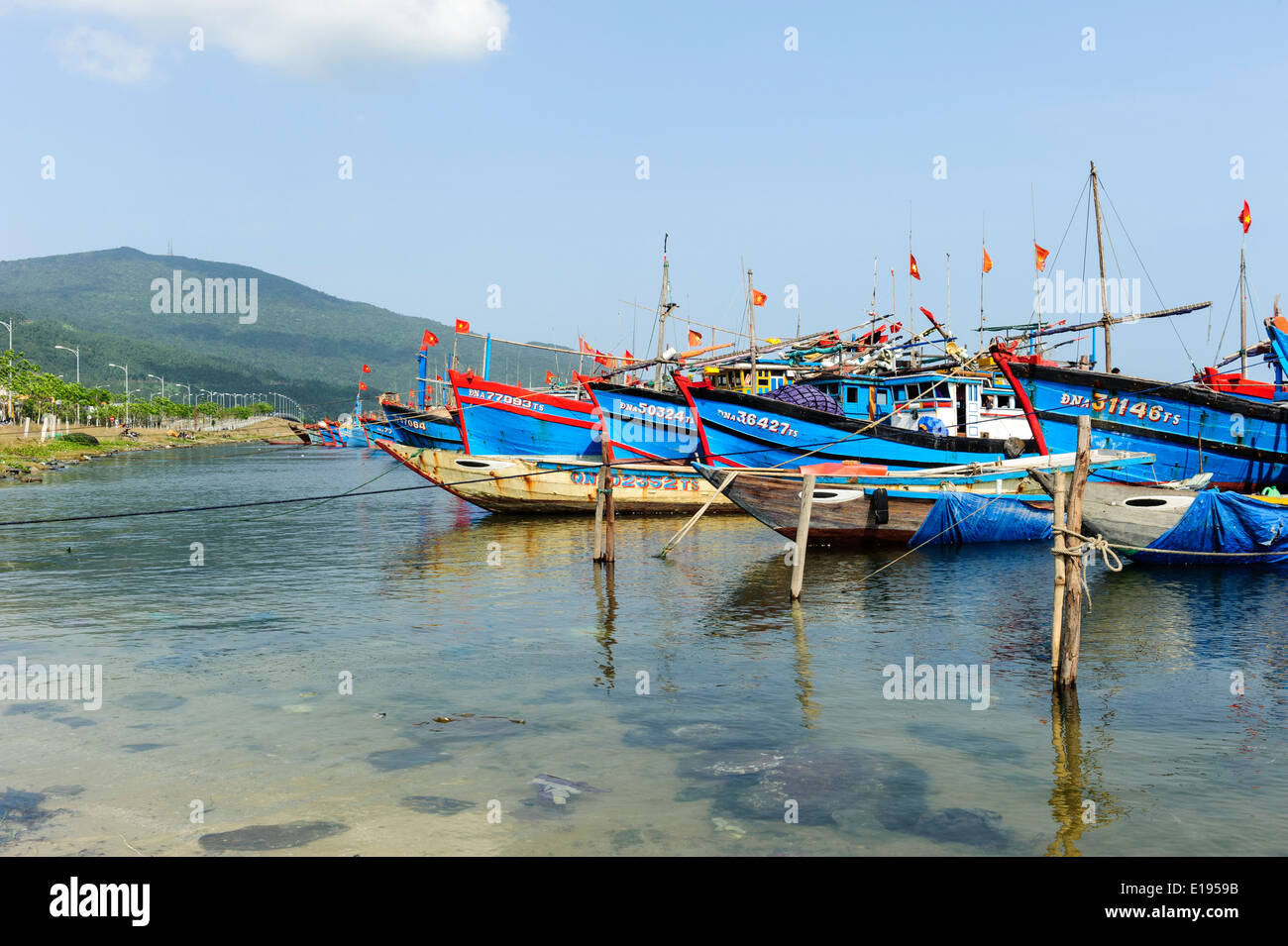 Il vietnamita di barche da pesca Foto Stock