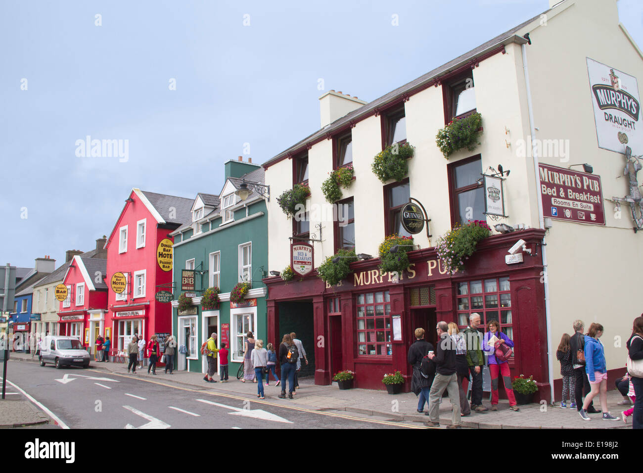 Stores.bar e ristoranti nella principale area turistica di Dingle,l'Irlanda Foto Stock