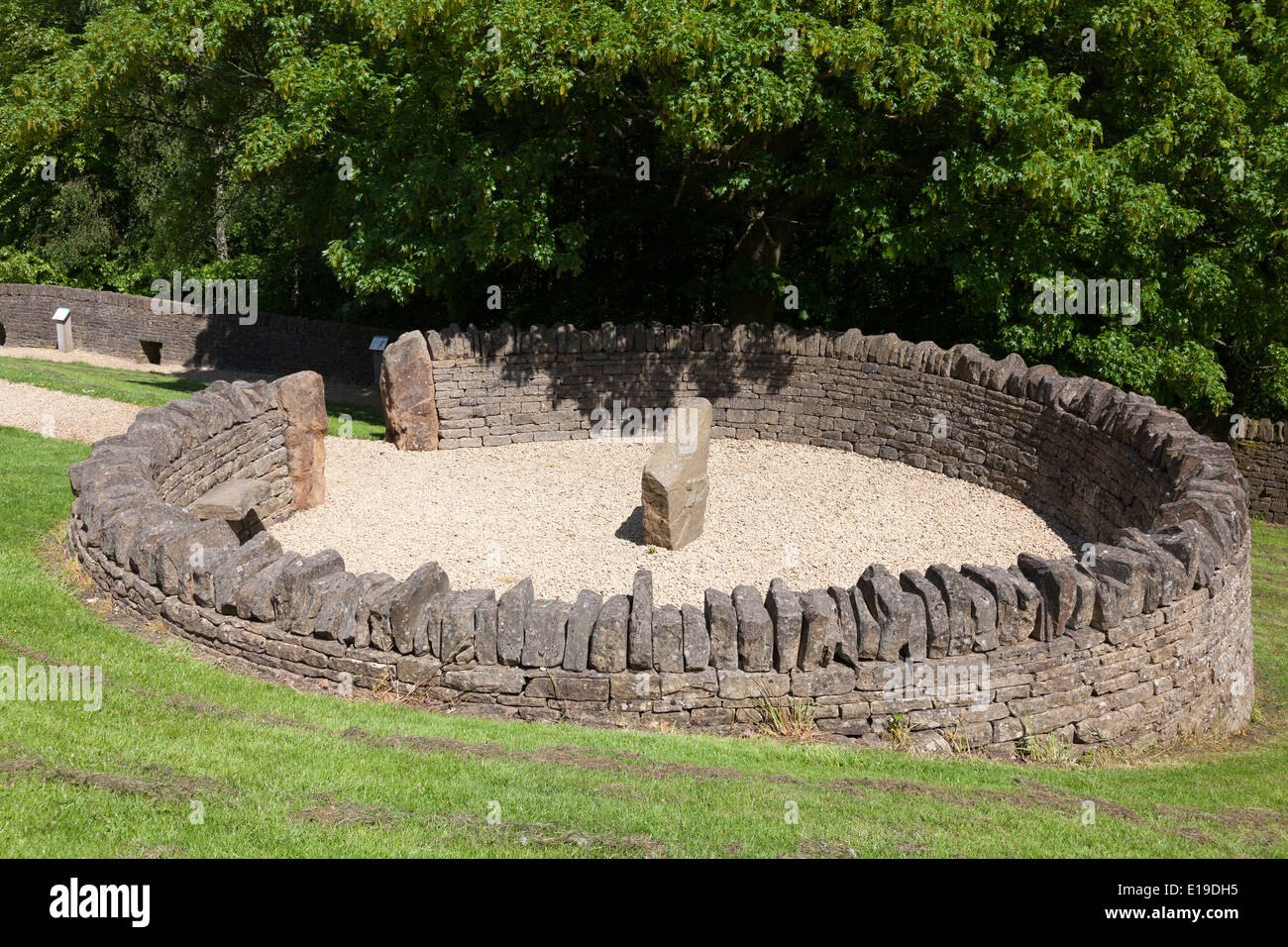 Pinfold circolare in muretti a secco mostra a Shibden Park, Halifax, West Yorkshire Foto Stock
