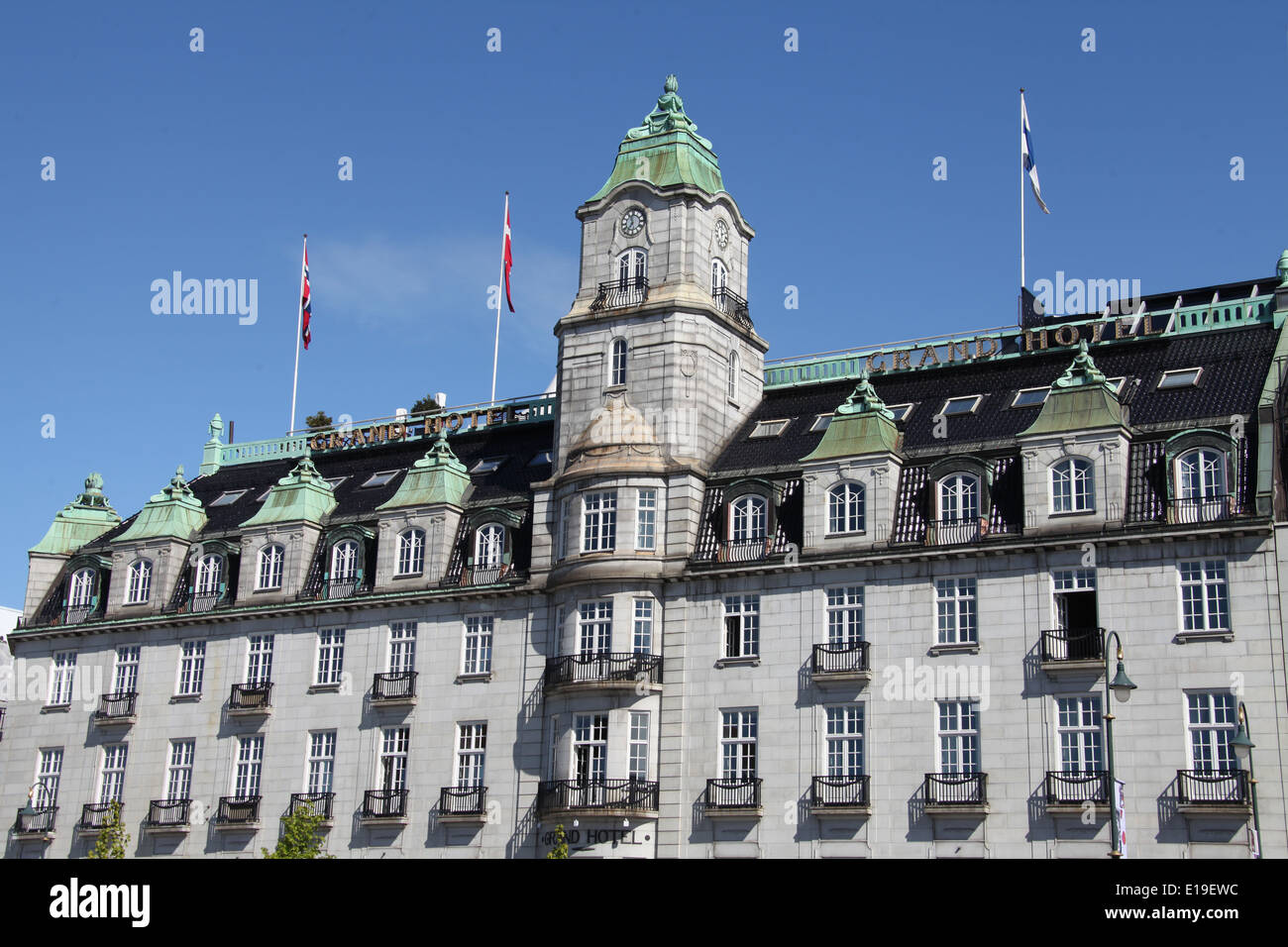 Il famoso Grand Hotel su Karl Johans Gate nel centro di Oslo ed è il luogo di ritrovo per l'Annuale Premio Nobel per la pace Foto Stock