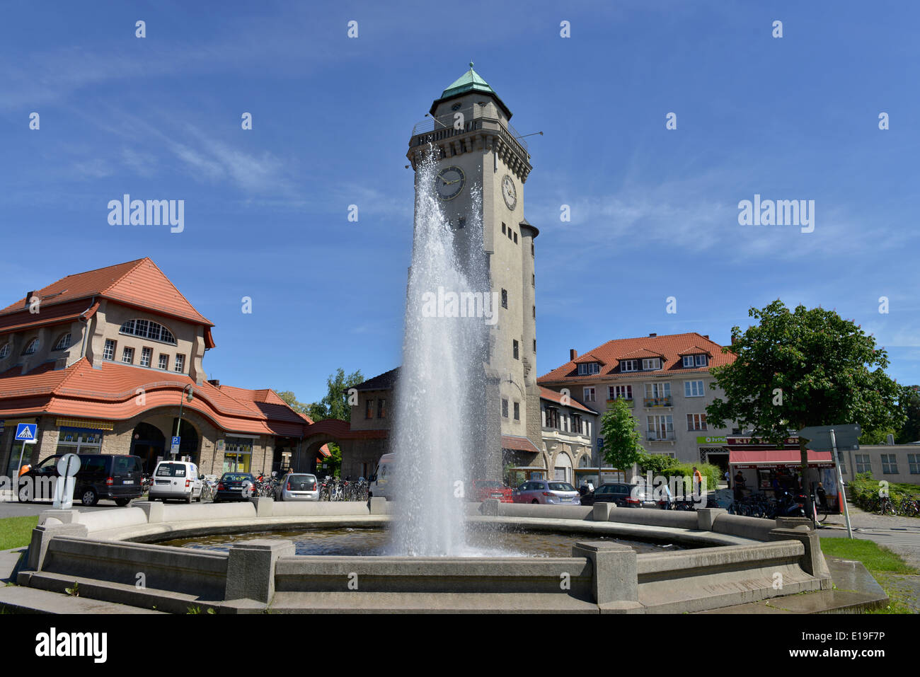 Brunnen, Casinoturm, Ludolfingerplatz, Frohnau, Berlino, Deutschland Foto Stock
