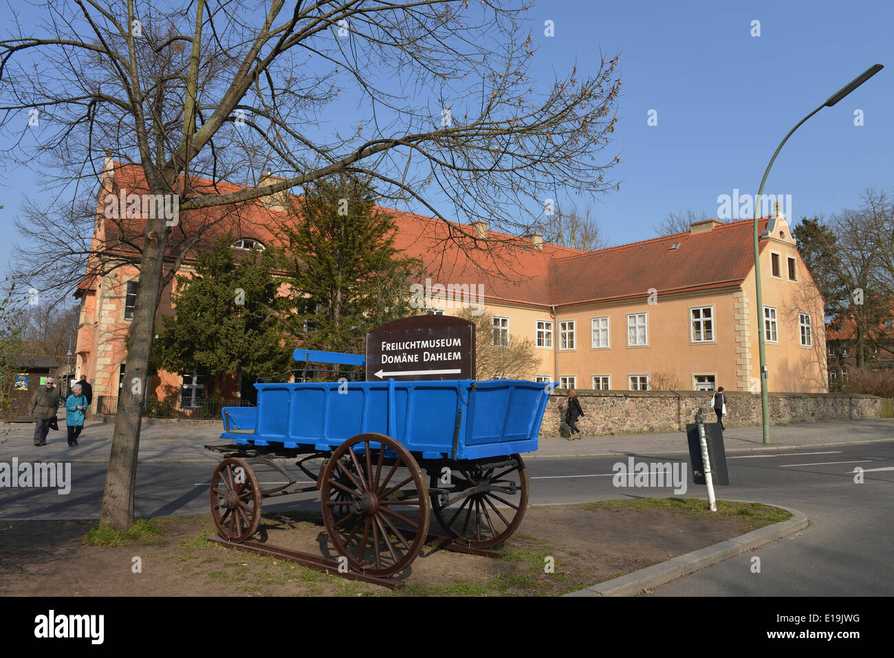 Domaene Dahlem, Koenigin-Luise-Strasse, Dahlem, Berlino, Deutschland / Königin-Luise-Straße, Domäne Foto Stock