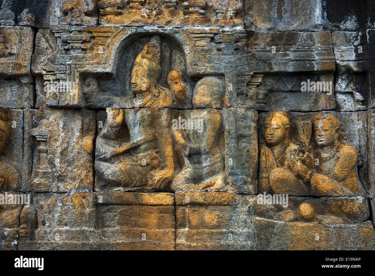 Borobudur, 9th-secolo Mahayana tempio buddista. Waisak Giorno (Buddha il compleanno) richiama i monaci pellegrini da tutta l Asia. Foto Stock