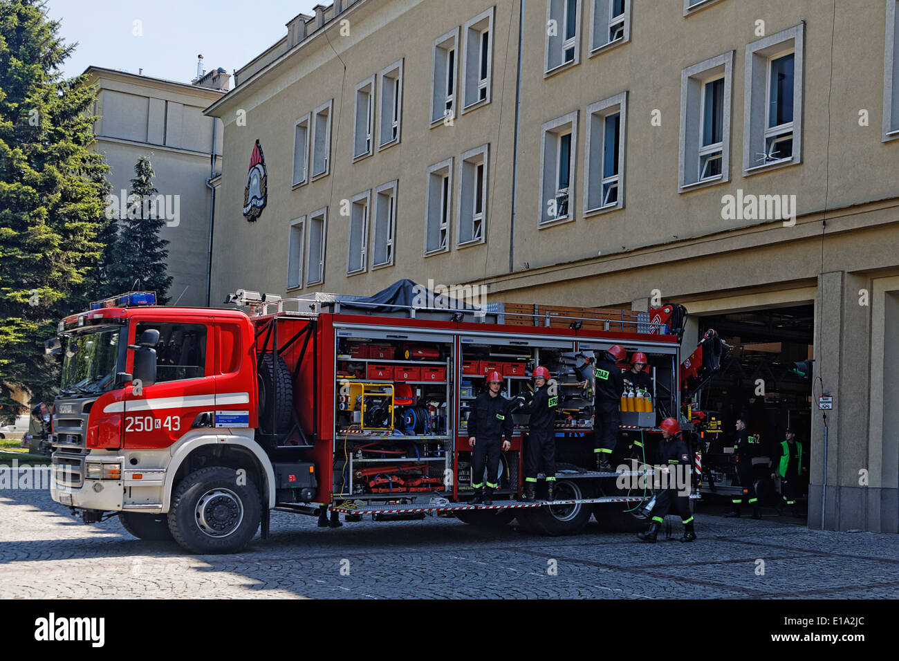 Nazionale Polacco Servizio Antincendio Stazione, vigili del fuoco e carrello Nowa Huta Foto Stock