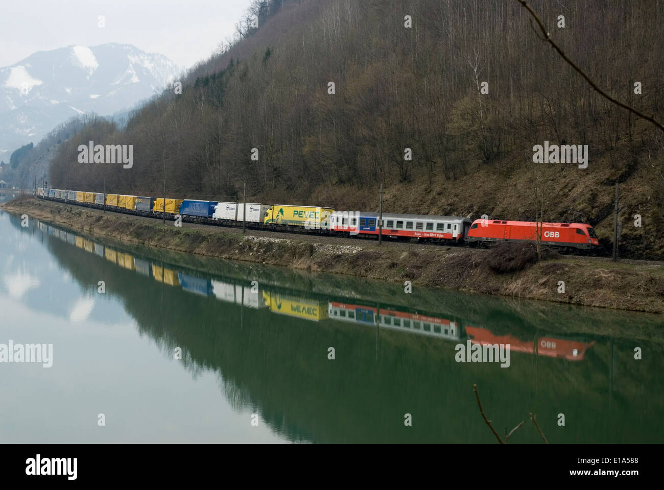 Treno Foto Stock