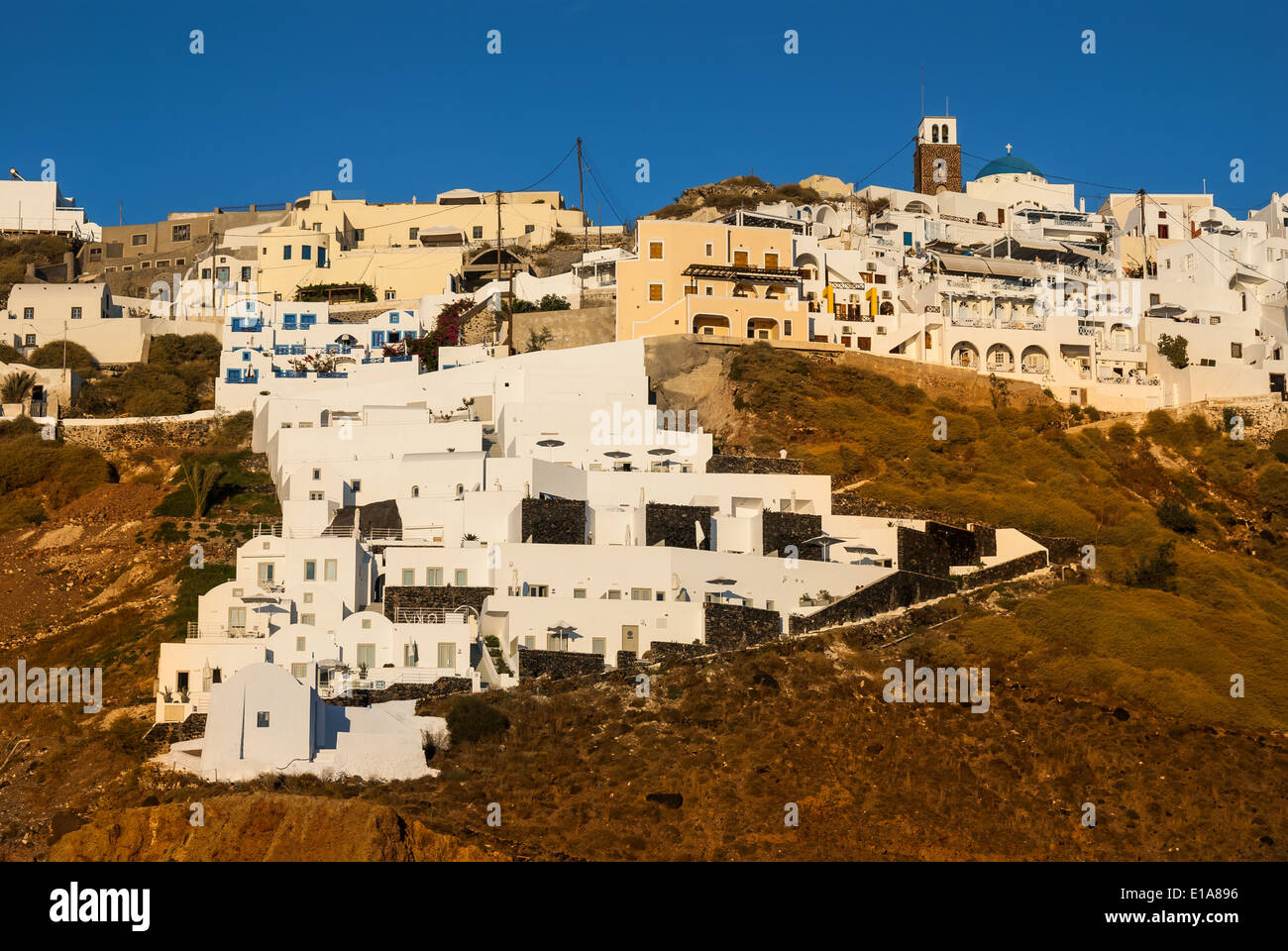 Le isole greche. Thira, Santorini, punto di riferimento del Mar Egeo in Grecia. Foto Stock