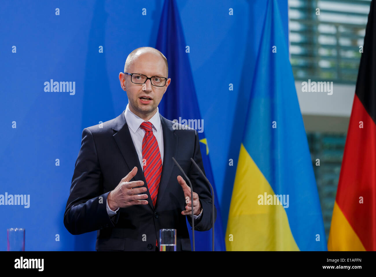 Il Cancelliere Merkel si compiace Irakli Garibashvili, Primo Ministro della Georgia, Iurie Leanca, Primo ministro della Moldova e Arseniy Yatsenyuk Petrovych, Primo Ministro dell'Ucraina, presso la cancelleria federale della Repubblica federale di Germania il 28 maggio 2014 a Berlino, Germania. / Immagine: Arseniy Yatsenyuk Petrovych, Primo Ministro dell'Ucraina. Foto Stock