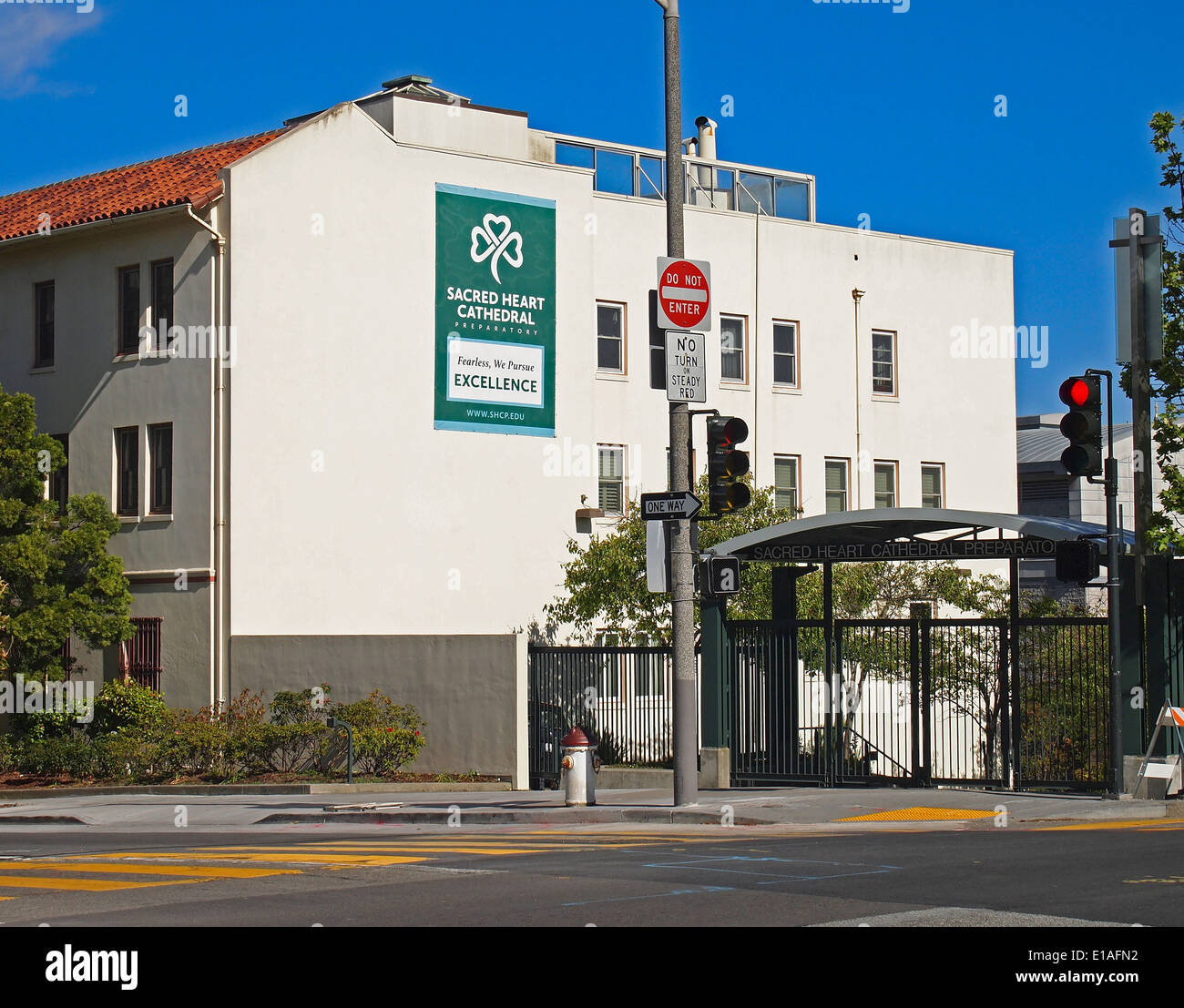 La Cattedrale del Sacro Cuore di alta scuola di San Francisco Foto Stock