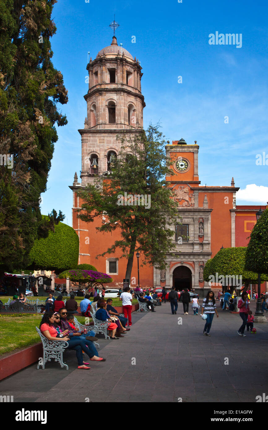 La storica chiesa di San Francisco nel centro della città di Queretaro - Messico Foto Stock
