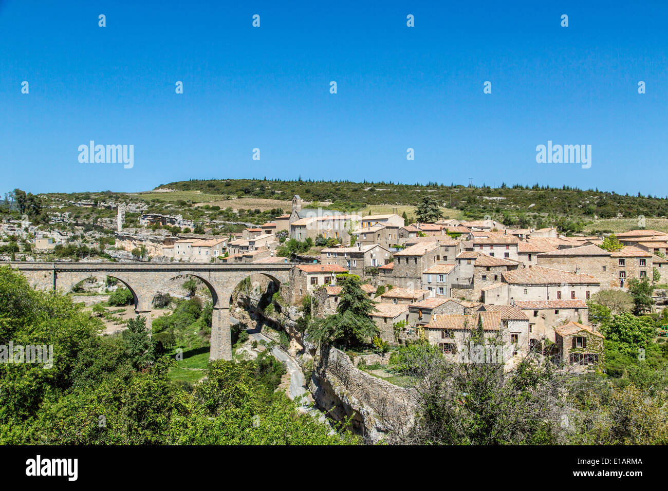 Vista del villaggio storico di Minerve, Languedoc-Roussillon, Francia Foto Stock