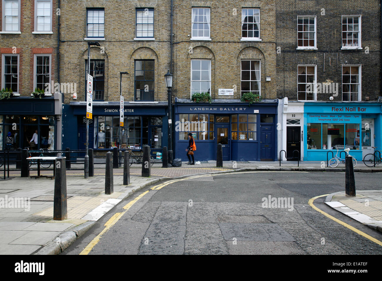 Simon Carter, Langham Gallery e Flexi Nail Bar su Agnello Conduit Street, Bloomsbury, London, Regno Unito Foto Stock