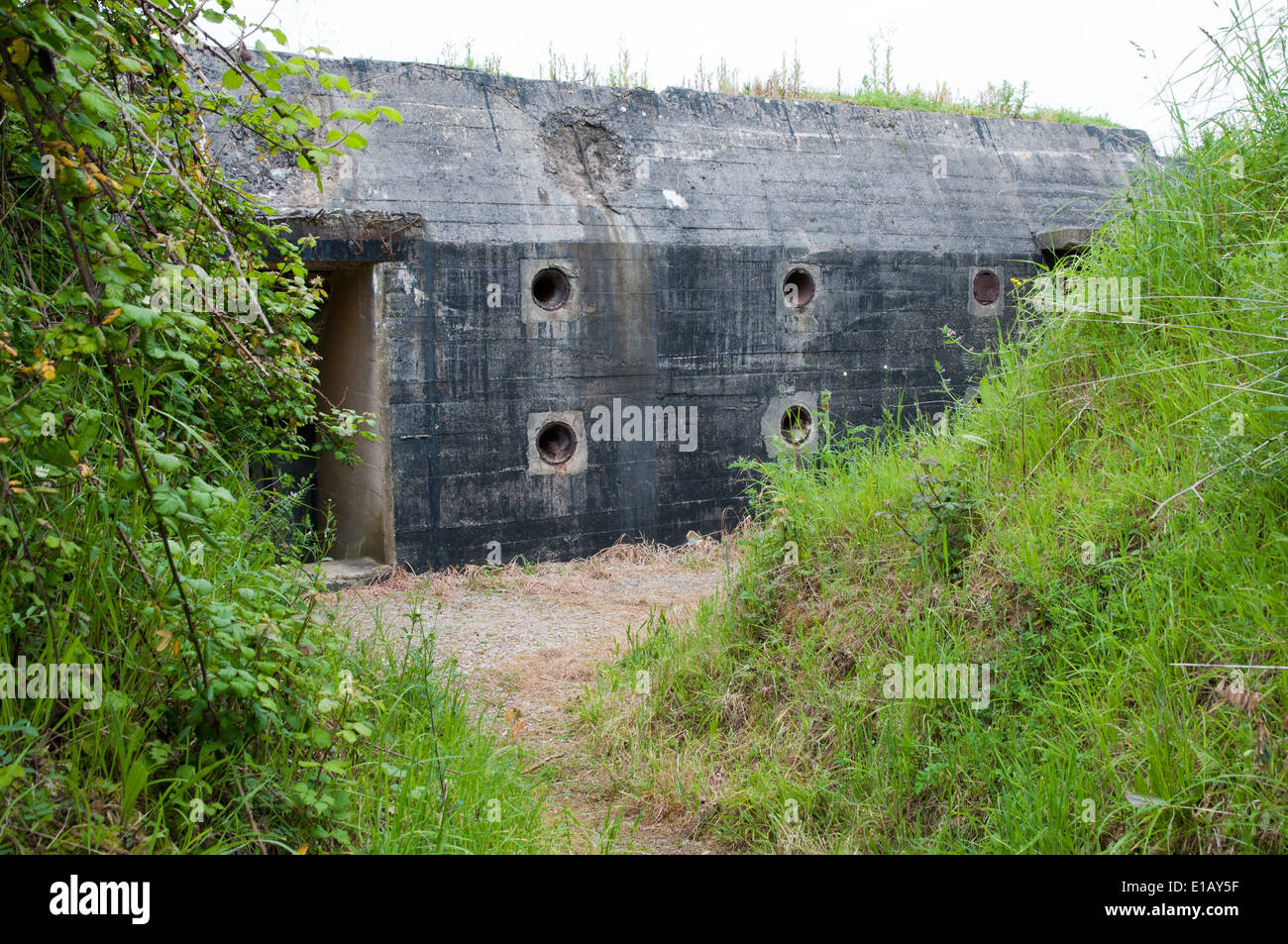 Bunker tedesco con danno battaglia da D-Day sbarco in Normandia, Maisy batteria, D-Day, sito Normandia Foto Stock