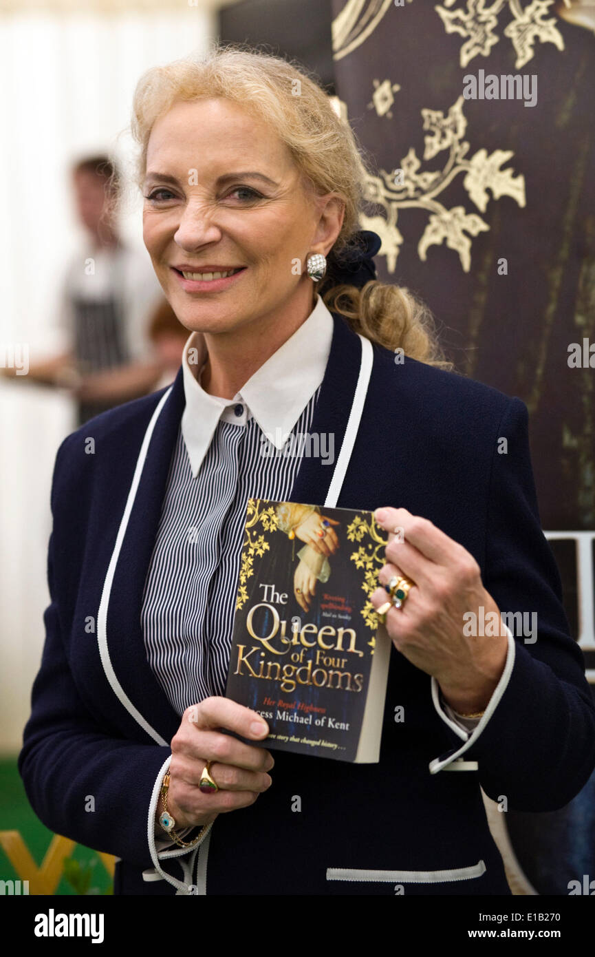 HRH Principessa Michael di Kent parlando del suo romanzo "La regina dei quattro regni' a Hay Festival 2014. ©Jeff Morgan Foto Stock