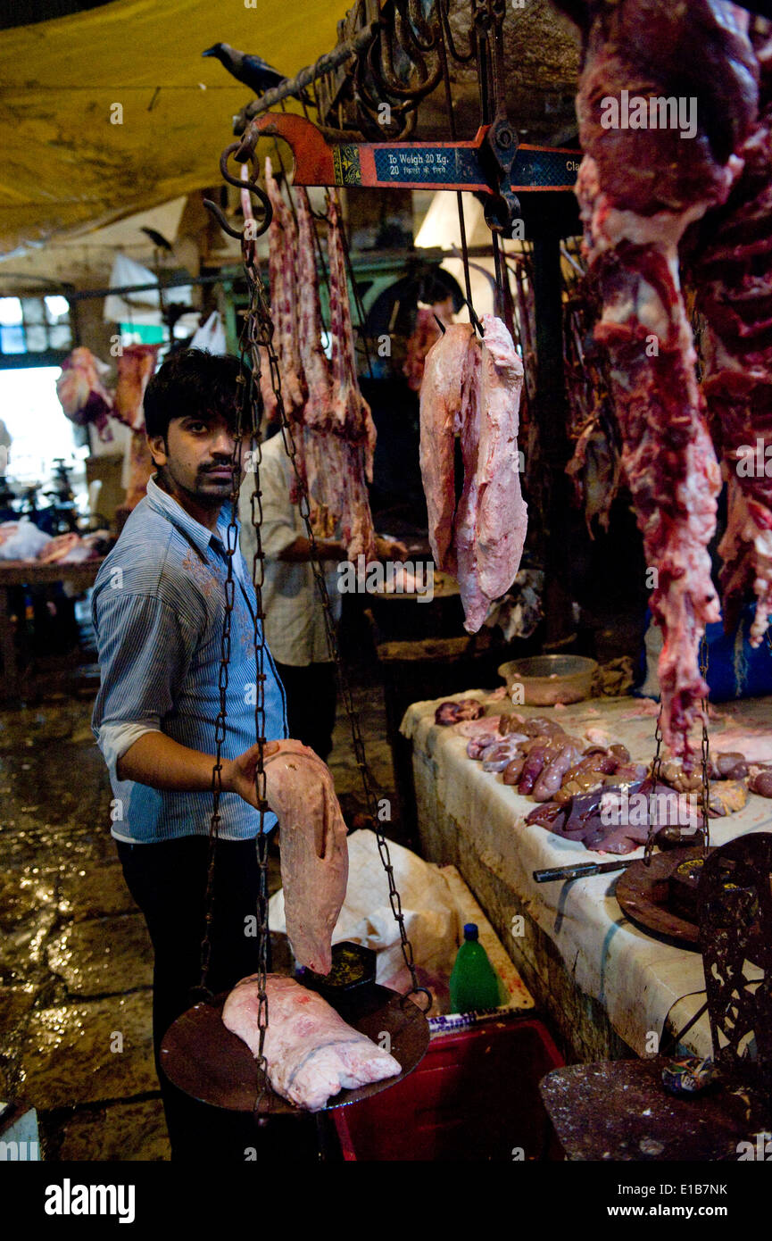 Le scene al mercato della carne un open air di una macelleria dove la carne ar Foto Stock