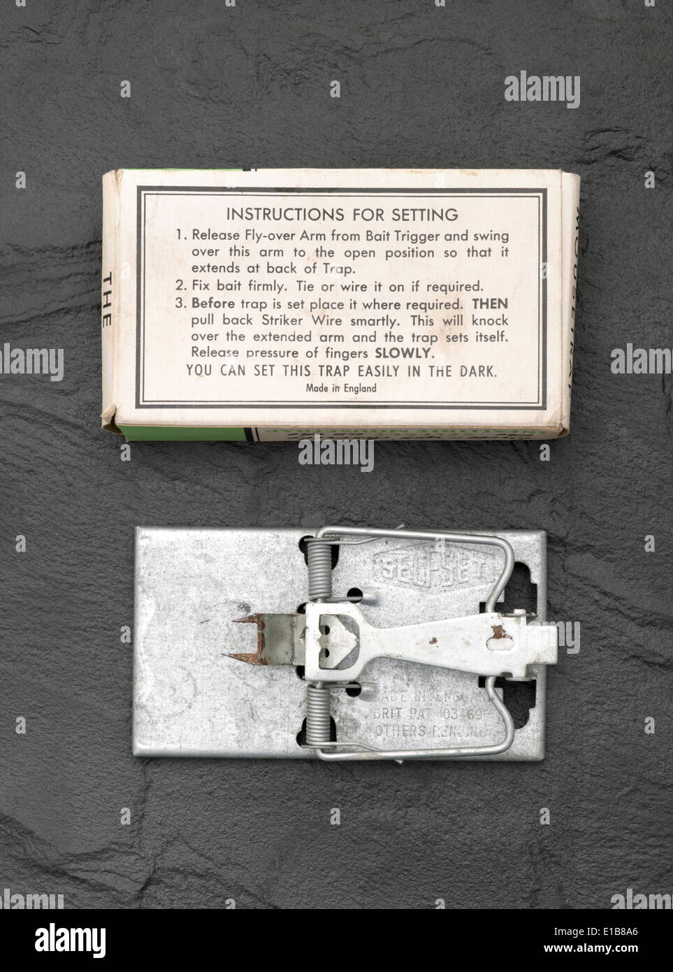 Vintage trappola del Mouse con scatola e istruzioni Foto Stock