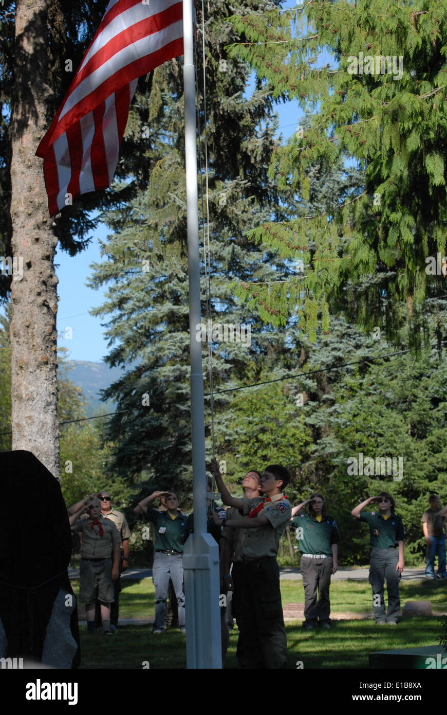 Il St. Maries Memorial Rededication commemora gli incendi del 1910, onorando il ruolo dei vigili del fuoco e del servizio forestale degli Stati Uniti nella lotta contro gli incendi nell'Idaho Panhandle. Questo memoriale riconosce il coraggio e la storia degli sforzi antincendio nelle foreste nazionali. Foto Stock