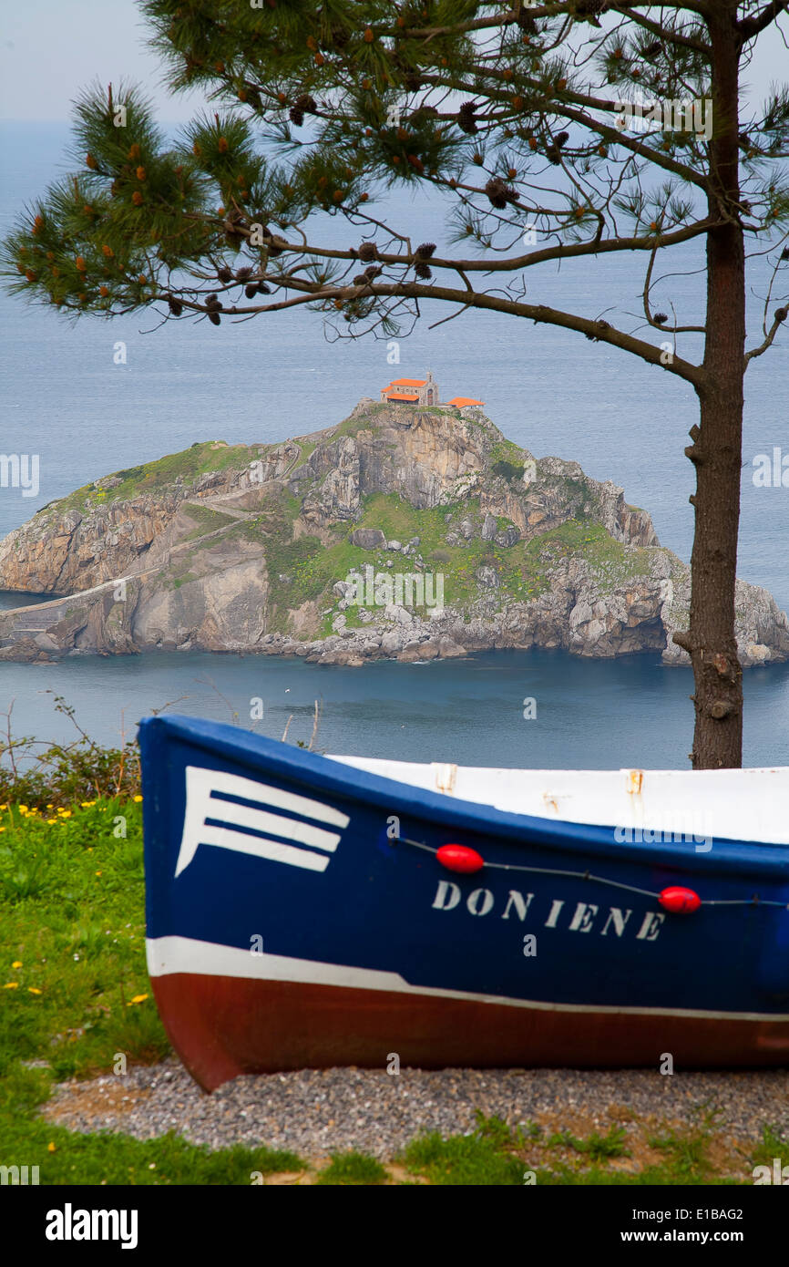 Costa e eremo di San Juan de Gaztelugatxe. Bermeo, Biscaglia, Paesi Baschi, l'Europa. Foto Stock