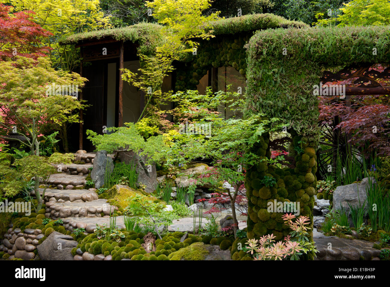 Il Togenkyo-un paradiso sulla terra giardino, un artigiano giardino medaglia d'oro al Chelsea Flower Show 2014 Londra, Regno Unito Foto Stock