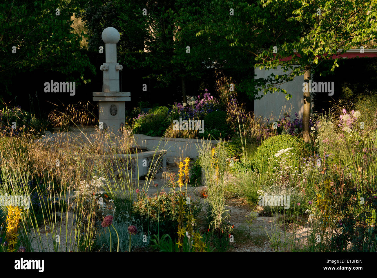 M&G giardino alla RHS Chelsea Flower Show 2014, progettato da Cleve West e vincitore di una medaglia d oro Foto Stock