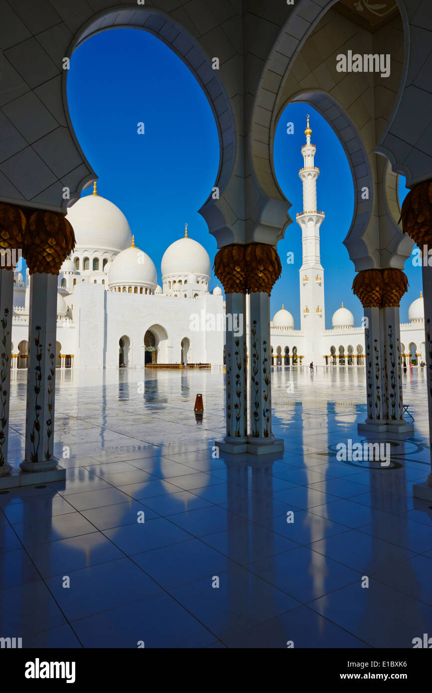 Emirati Arabi Uniti, Abu Dhabi Sheikh Zayed Grande moschea Foto Stock
