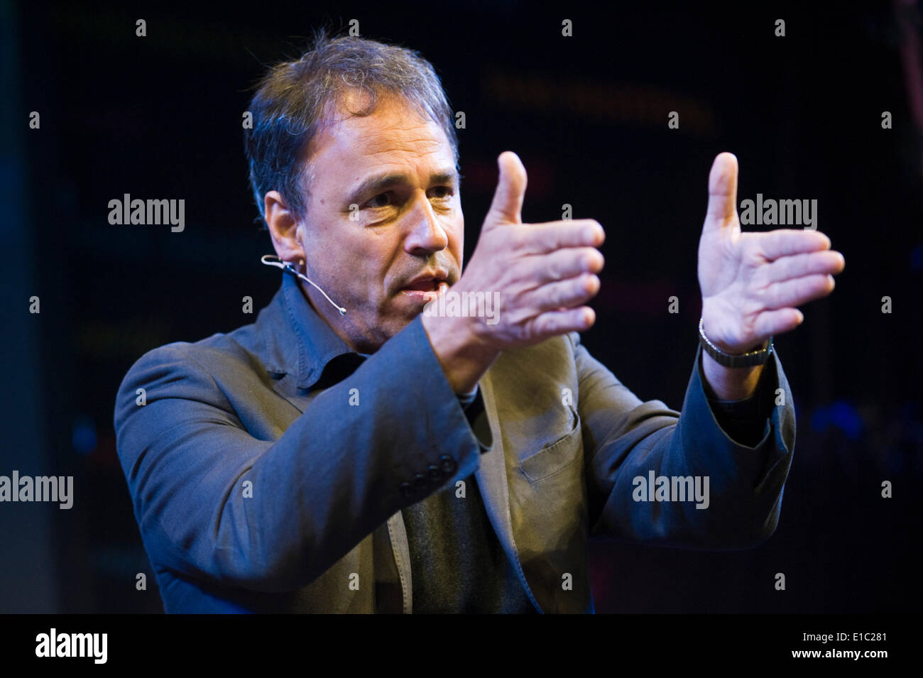 Anthony Horowitz bambini è autore, scrittore e sceneggiatore parlando a proposito del suo lavoro a Hay Festival 2014 ©Jeff Morgan Foto Stock