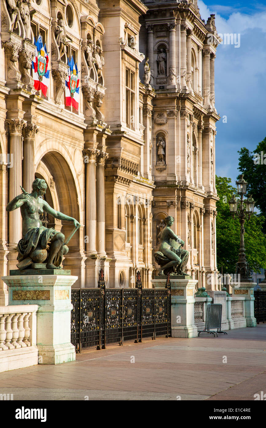 Hotel de Ville al tramonto, Parigi Francia Foto Stock